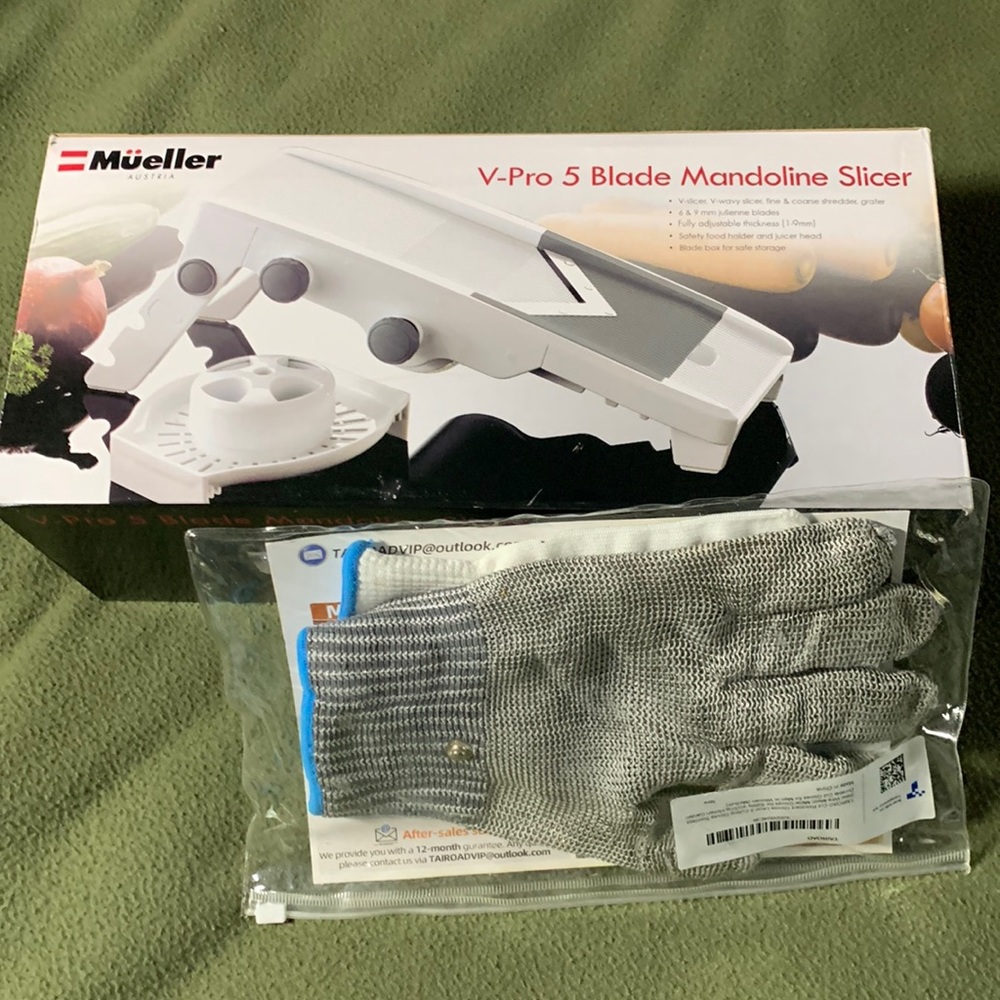 EUC Mueller V-Pro 5 Blade Mandoline Slicer w/ Tairoad safety glove size M